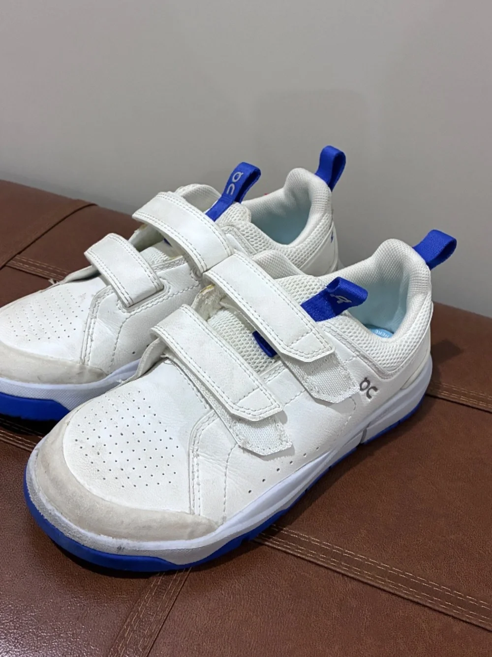 On The Roger Kids Sneakers Us Kids Boys sz 13 CloudTec